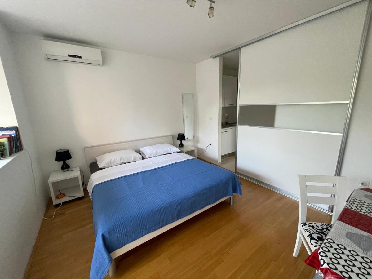Apartment Busic In Split Exterior foto